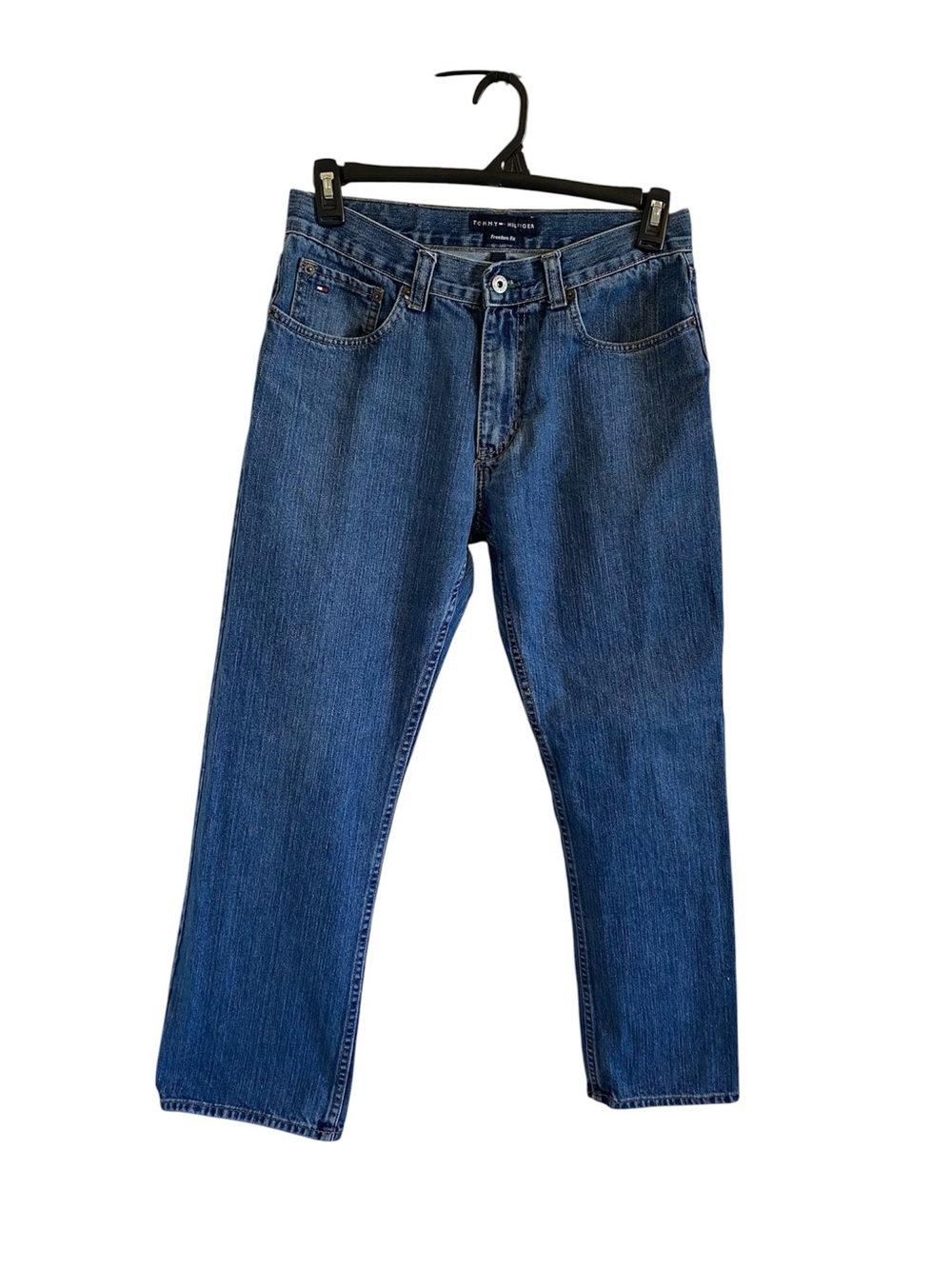 Tommy Hilfiger Freedom Fit Men's Classic Straight Blue Jeans